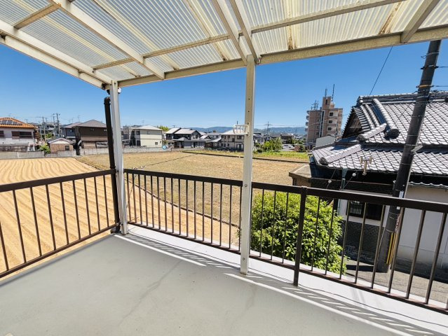 岸和田市上松町4丁目　中古戸建のバルコニー