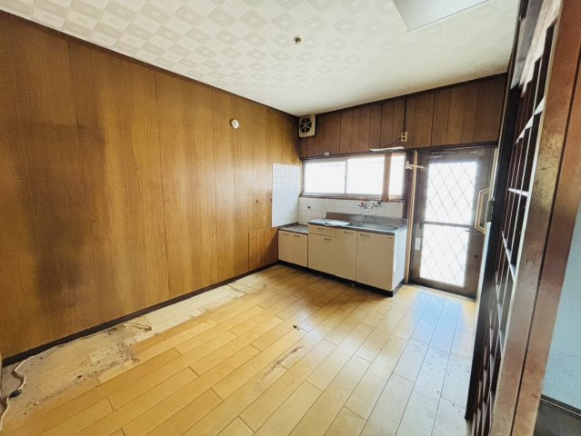 岸和田市上松町4丁目　中古戸建のキッチン