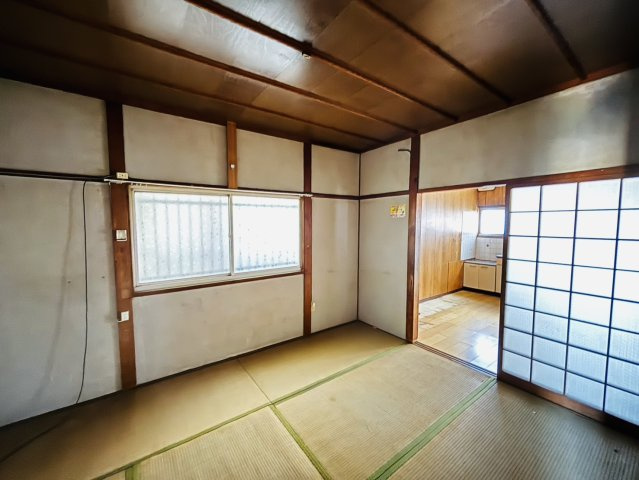 岸和田市上松町4丁目　中古戸建の和室