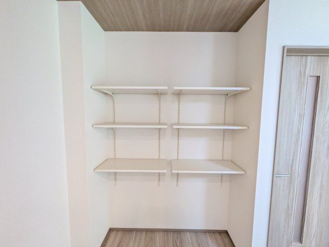 鎌ケ谷市北中沢Ⅰ　A号棟の収納