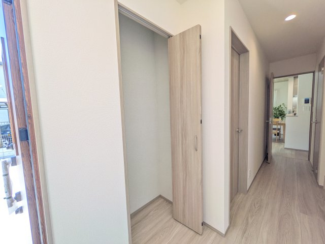 鎌ケ谷市北中沢Ⅰ　A号棟の収納