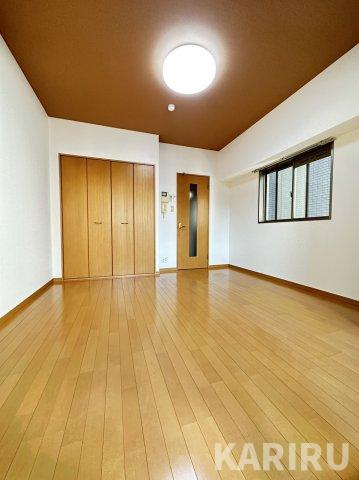 SWISS京橋の居間・リビング|同物件別部屋の写真です