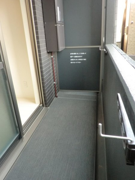 ZOOM椎名町駅前 のバルコニー