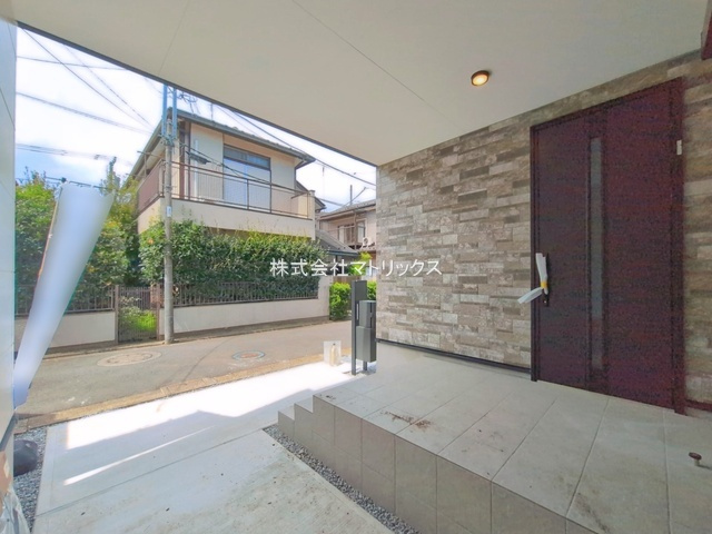 練馬区関町東1丁目　ZEH水準×車庫付　大型ハイグレード住宅　限定1棟の外観