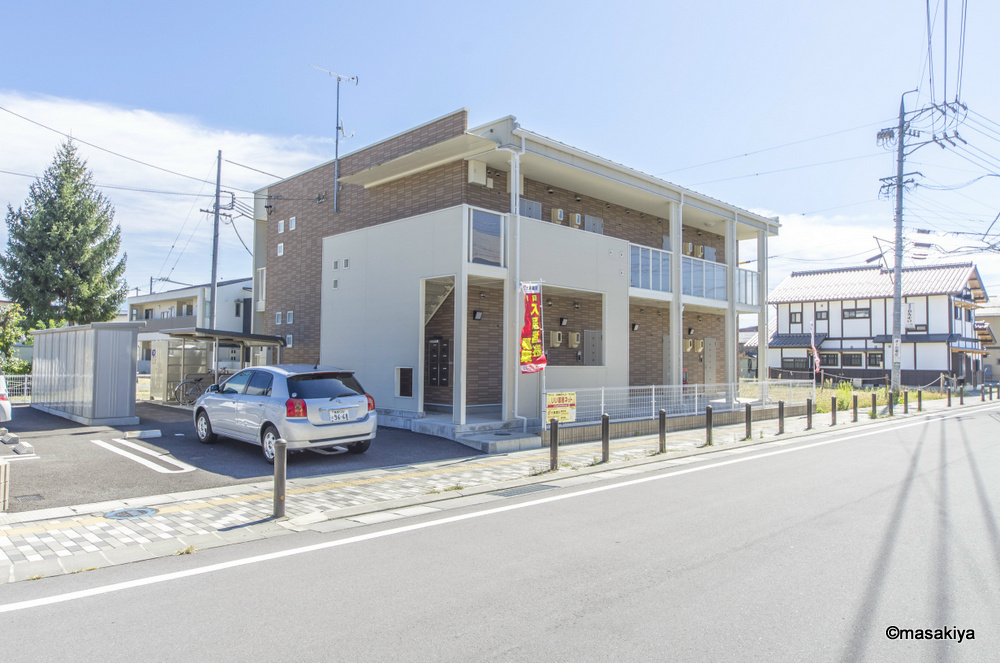 プラムガーデンの外観