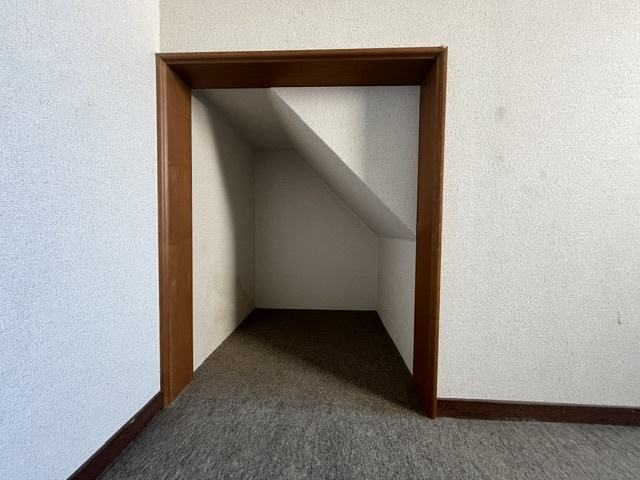 若松町戸建ての内装