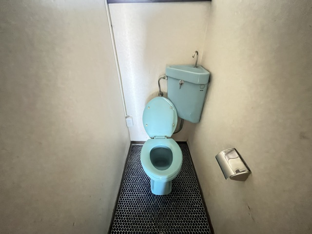 若松町戸建てのトイレ