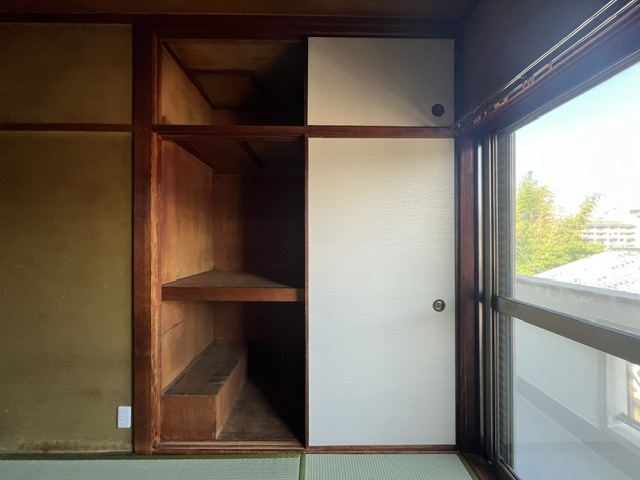 若松町戸建ての収納