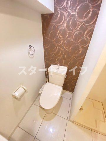 大阪市淀川区西中島５丁目の賃貸マンションのトイレ