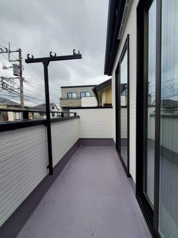 三郷市　戸ケ崎　新築戸建　　全1棟のバルコニー|施工例です