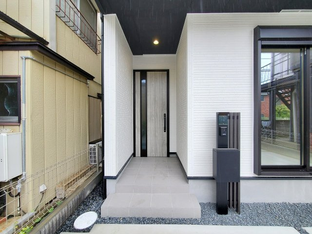 三郷市　戸ケ崎　新築戸建　　全1棟の駐車場|施工例です