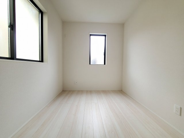 三郷市　戸ケ崎　新築戸建　　全1棟の洋室|施工例です