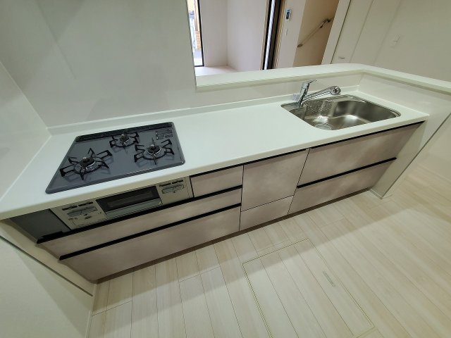 三郷市　戸ケ崎　新築戸建　　全1棟のキッチン|施工例です