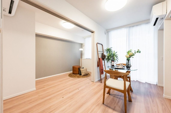 【居間・リビング】 | 朝日サテライト六本木