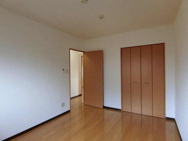 スカイマンションEの洋室