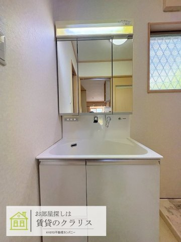 桂木ノ下町戸建の独立洗面台