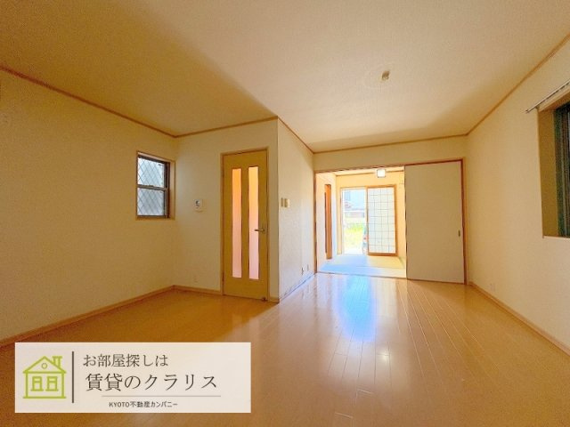 桂木ノ下町戸建の居間・リビング