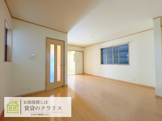 桂木ノ下町戸建の居間・リビング