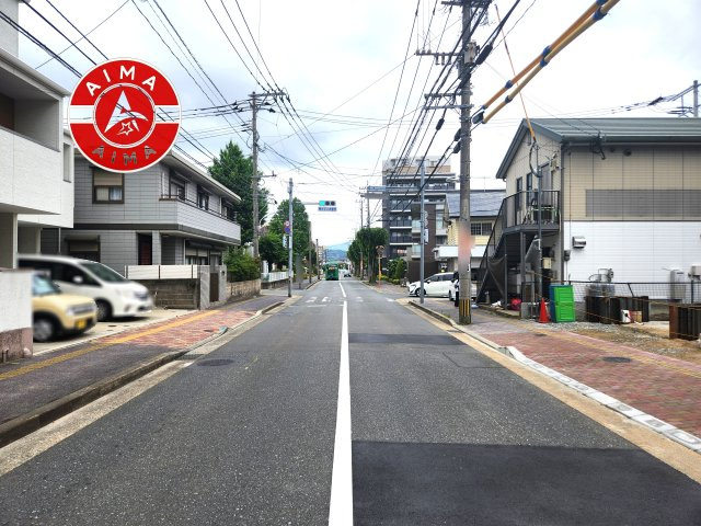 大野城市曙町3丁目第1-3棟（1号棟）の前面道路含む現地写真|前面道路です。