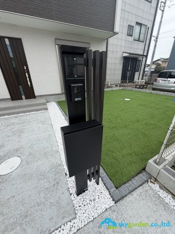 平塚市御殿1丁目16期　新築戸建　全3棟3号棟の玄関