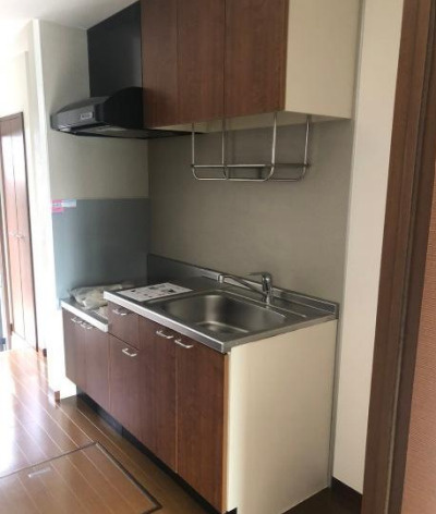 府中市本宿町３丁目のアパートのキッチン