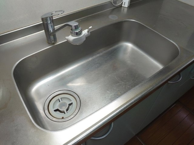 愛川町中津　土地65坪中古戸建　浴室交換履歴ありのキッチン|残地家具を消しています