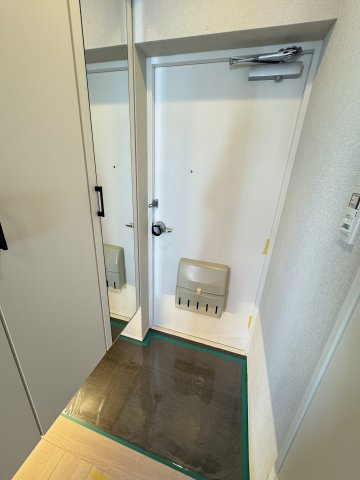 チサンマンション南麻布 6Fの玄関