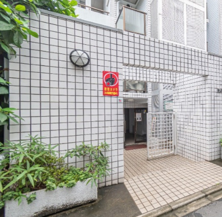 トップ・ルーム新宿のエントランス