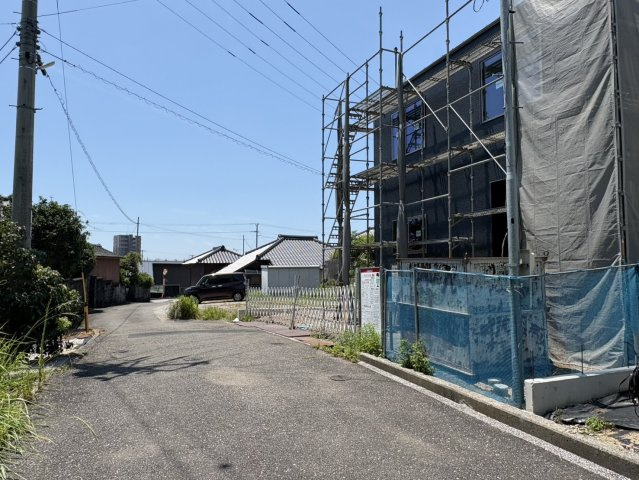 「秦山公園近く」香美市土佐山田町建売14の前面道路含む現地写真|7/28撮影。