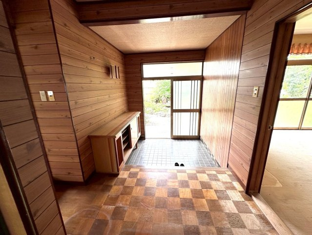 中古戸建　大垣市楽田町3丁目　昭和52年築の玄関
