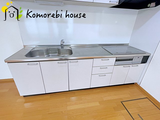 鴻巣市天神5丁目　中古戸建のキッチン|コンパクトなキッチンで掃除もラクラク
