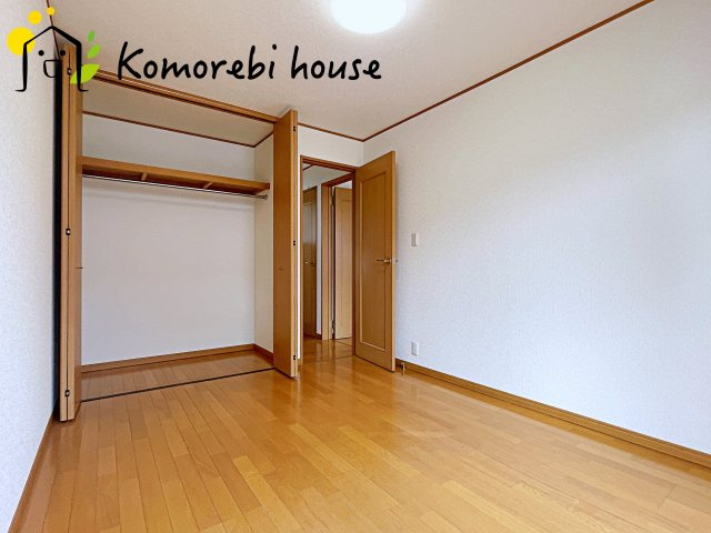 鴻巣市天神5丁目　中古戸建の洋室|明るい洋室です