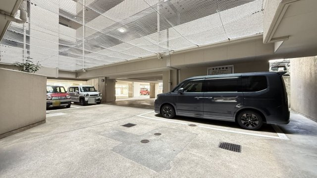ネオハイツ薬院　平尾小学校区の駐車場|ネオハイツ薬院