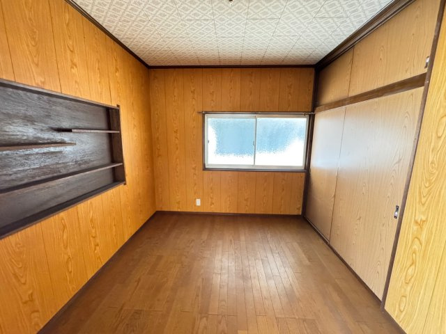 【洋室】 | 魚住町西岡貸家 | 2F 4.5帖