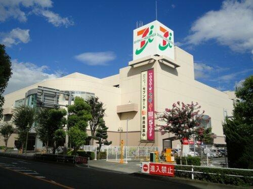 イトーヨーカドー国領店まで243m