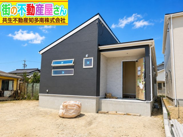 リーブルガーデン常滑市新田町3丁目　2号棟