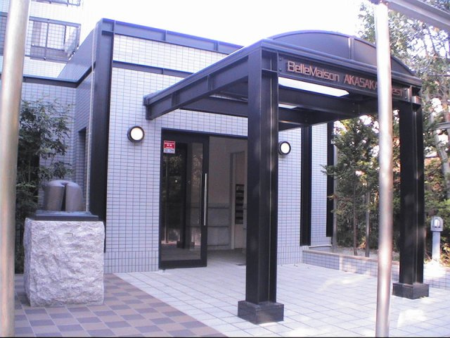 ベルメゾン赤坂フォレスト　草ヶ江小学校区のエントランス|ベルメゾン赤坂フォレスト