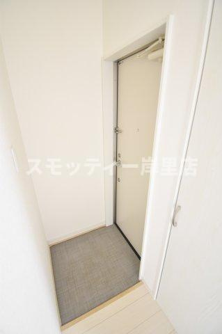 グリッター清水丘の玄関