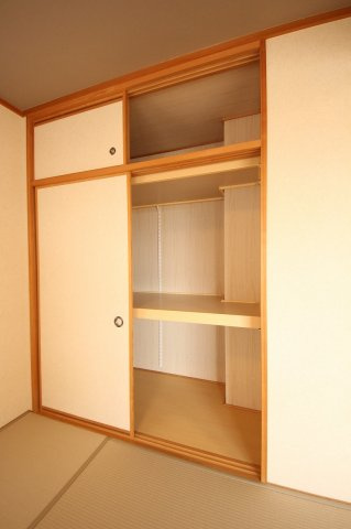 ポレスター晃望台の収納|和室収納です