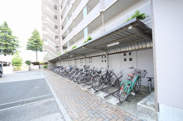ポレスター晃望台の駐輪場