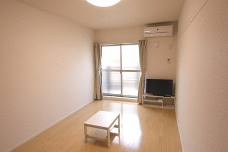 クレイノアーバン　大宮の居間・リビング