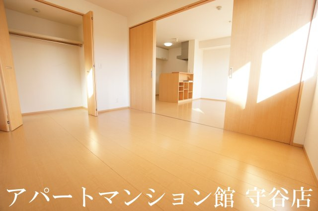 Riviereの寝室|類似です