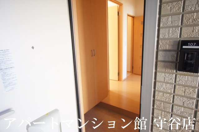 Riviereの玄関