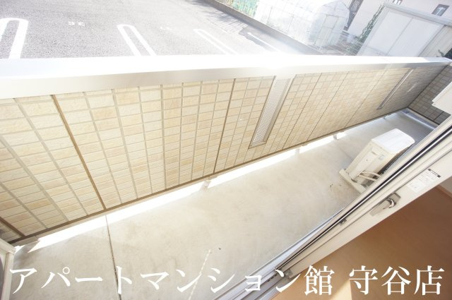 Riviereのバルコニー|類似です