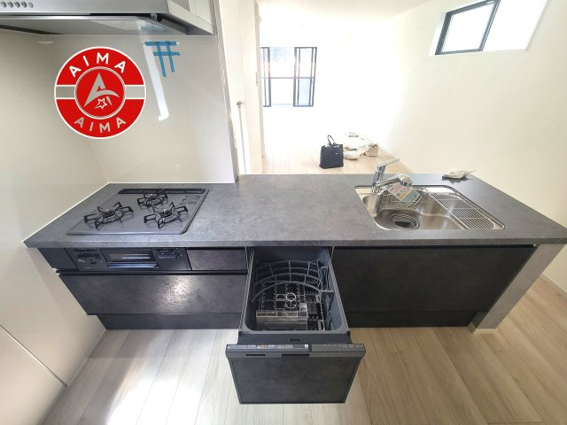 大野城市曙町3丁目第1-3棟（3号棟）のキッチン|ご家族を近くに感じられる対面キッチンのLDK。会話もはずみそうですね。