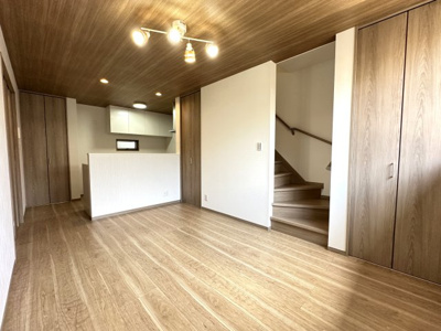 【居間・リビング】 | 新御霊口町貸家