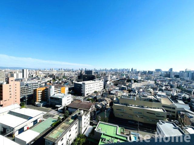 クレアシティ淡路ザ・ガーデンの展望|◆バルコニーからの眺望です！15階建15階部分につき、遠くまで広がる開放感のある景色をお楽しみいただけます！