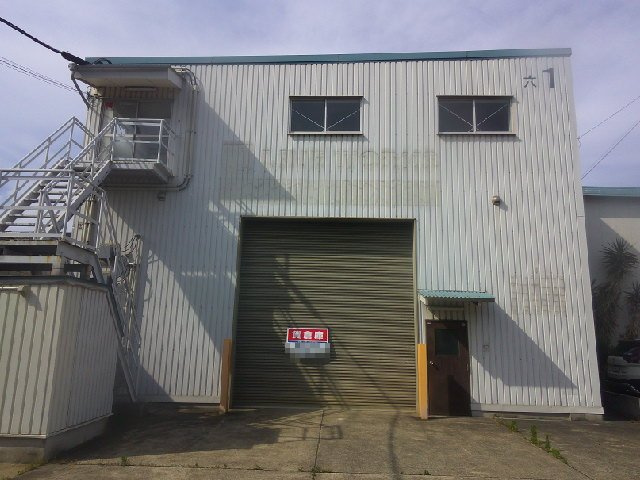 千葉市稲毛区六方町の倉庫