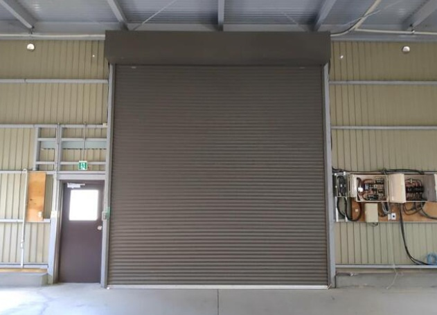 千葉市稲毛区六方町の倉庫
