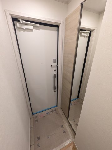 フォンテーヌあずまⅢの玄関
